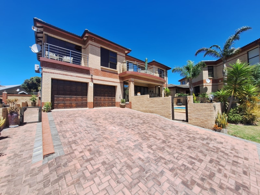 3 Bedroom Property for Sale in Wavecrest Eastern Cape